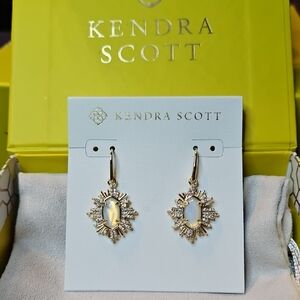 New Kendra Scott Gold Grayson Sunburst Framed Earrings in Iridescent Opalite